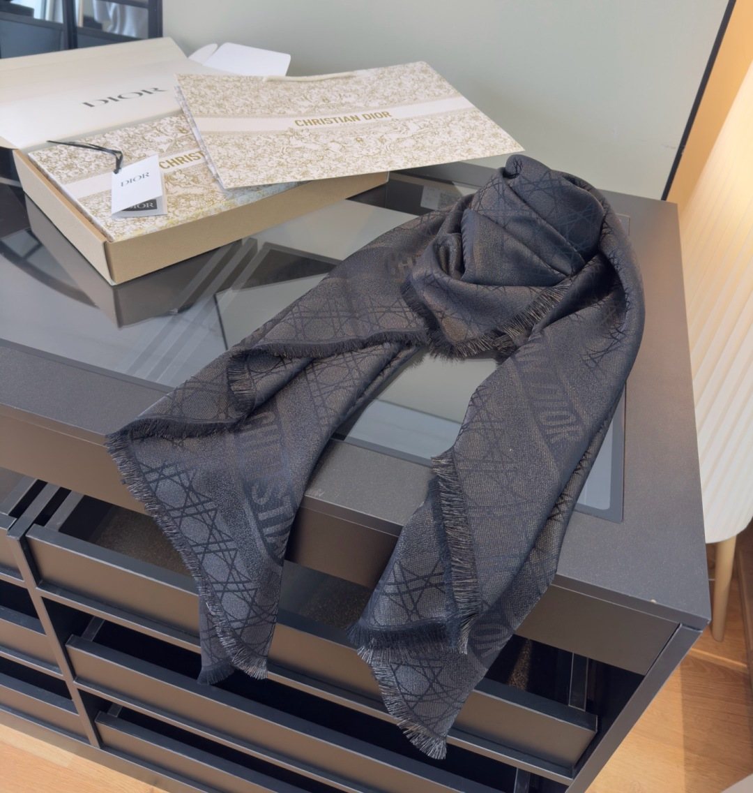Dior Geometric Fringe Scarf